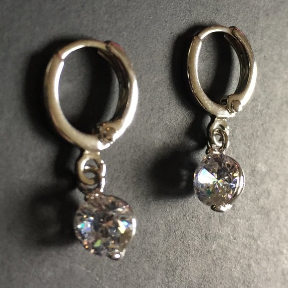 white gold plated crystal earrings - Picture 1 of 2